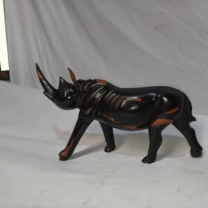 Rhinoceros et panthère en bois d'ébène